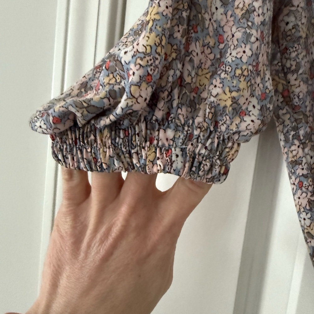 Floral Print Women's Top - Picture 3 of 5
